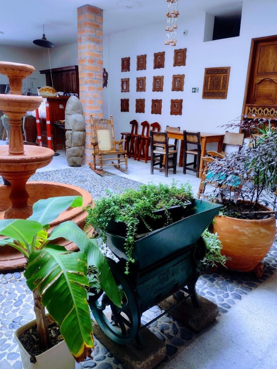Hotel Barajas Хардін Екстер'єр фото