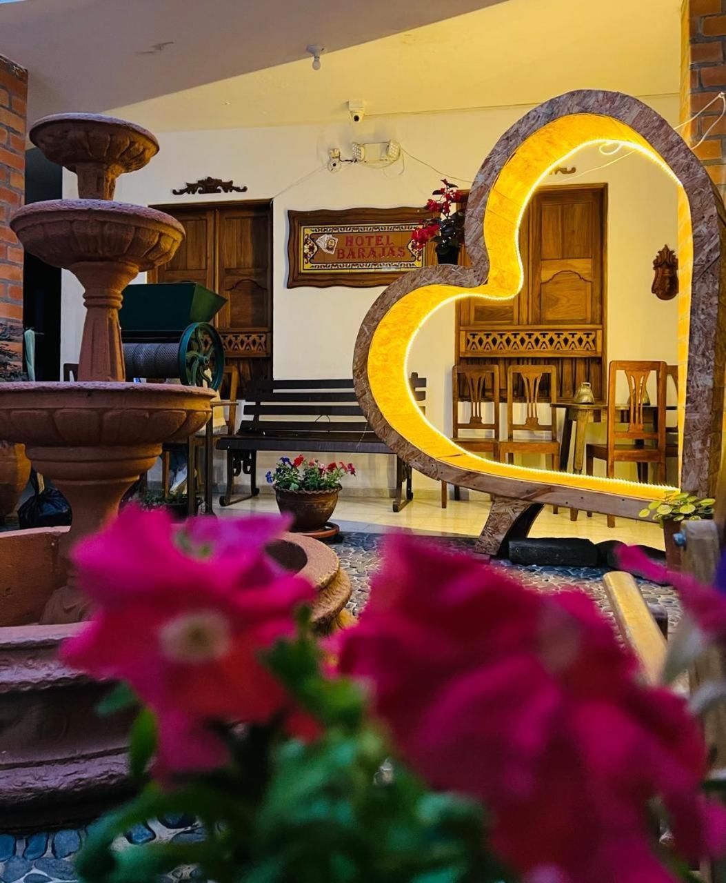 Hotel Barajas Хардін Екстер'єр фото